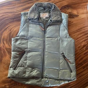 UGG Goose Down Vest Size Medium